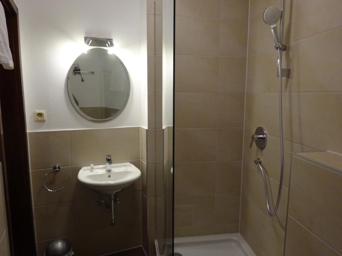 Hotel Weingaertner Mannheim Eksteriør bilde